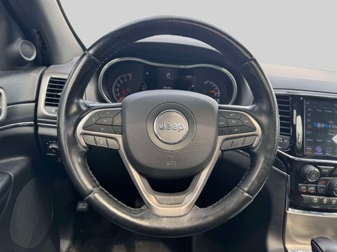 Used 2020 Jeep Grand Cherokee Limited AWD/4WD image 12