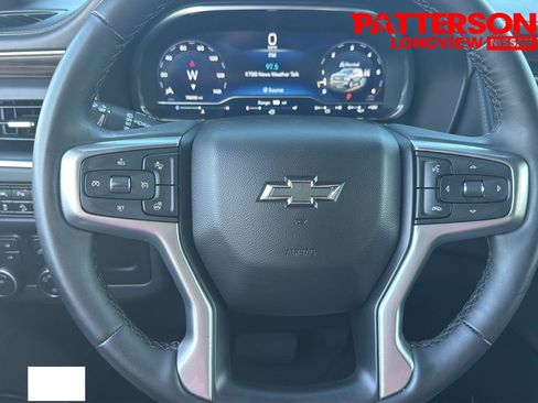 Used 2023 Chevrolet Tahoe Z71 w/ Luxury Package AWD/4WD image 18