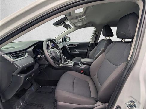 Used 2025 Toyota RAV4 LE image 16
