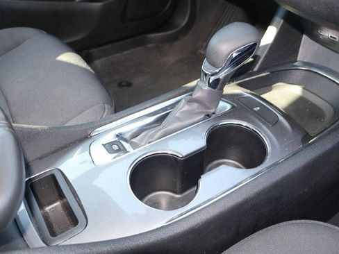 Used 2023 Chevrolet Malibu LT image 9