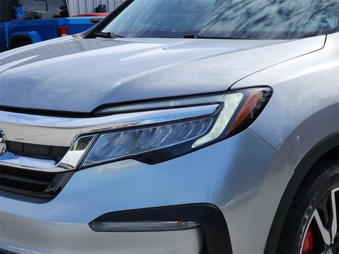 Used 2019 Honda Pilot Touring image 7