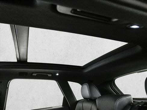 Certified 2025 Audi Q5 e Premium Plus w/ Premium Plus Package image 20