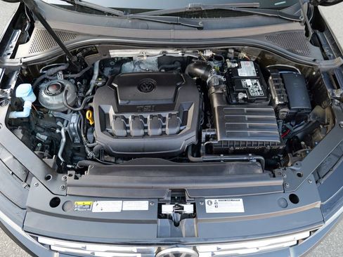 Used 2019 Volkswagen Tiguan SE AWD/4WD image 55