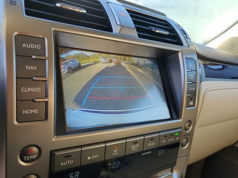 Used 2017 Lexus GX 460 image 20