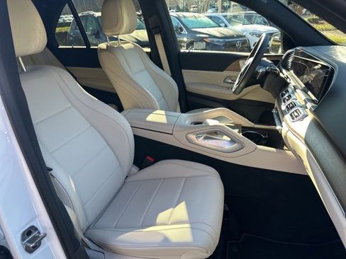 Used 2025 Mercedes-Benz GLE 450 GLE 450 image 18