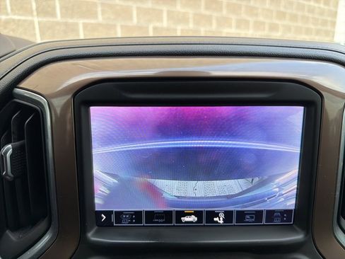 Used 2020 Chevrolet Silverado 3500 High Country image 33