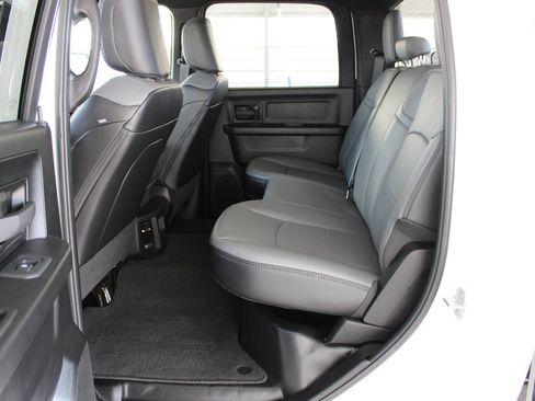 Used 2026 RAM 2500 Tradesman w/ Chrome Appearance Group AWD/4WD image 26