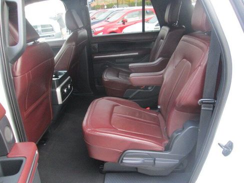 Used 2023 Ford Expedition Max Limited AWD/4WD image 11