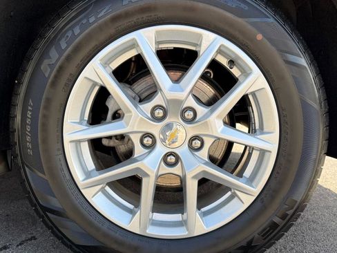Used 2024 Chevrolet Equinox LS FWD image 24