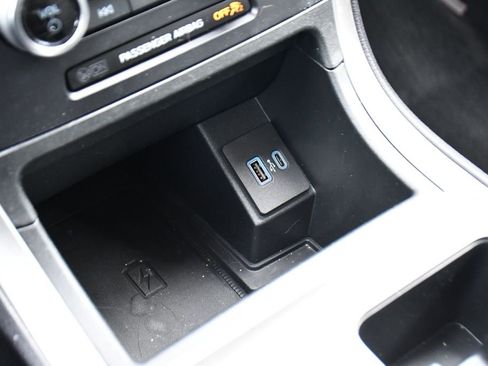 Used 2024 Ford Edge SEL w/ Convenience Package image 30