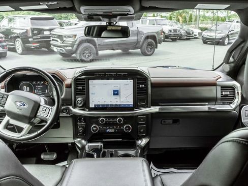 Used 2021 Ford F150 Lariat w/ Equipment Group 502A High AWD/4WD image 8