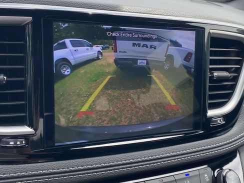 New 2026 Chrysler Pacifica Select FWD image 50