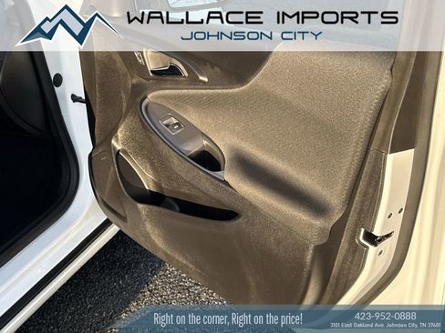 Used 2024 Chevrolet Malibu LT image 35