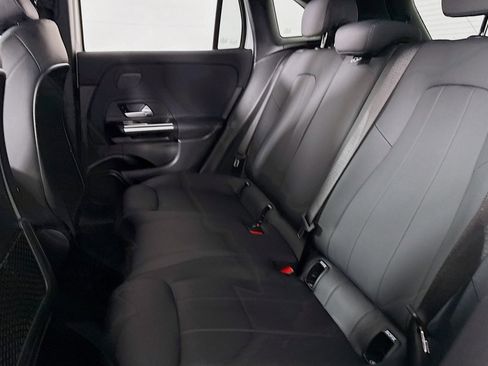 Used 2026 Mercedes-Benz GLA 250 image 7