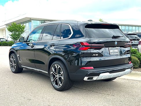 New 2026 BMW X5 xDrive40i w/ Climate Comfort Package AWD/4WD image 6