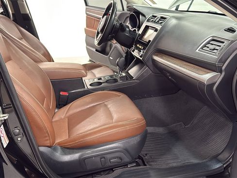 Used 2019 Subaru Outback 3.6R Touring w/ Popular Package #3A image 18