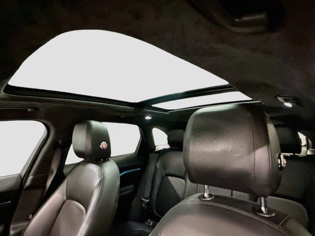 Used 2020 Jaguar F-PACE Premium AWD/4WD image 22