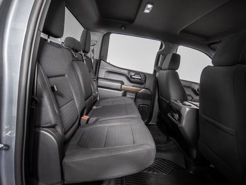 Used 2021 Chevrolet Silverado 1500 LT Trail Boss w/ Bed Protection Package image 11