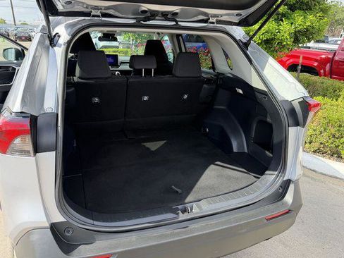 Certified 2025 Toyota RAV4 LE image 21