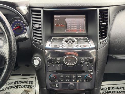 Used 2009 INFINITI FX35 2WD w/ Deluxe Touring Pkg image 23