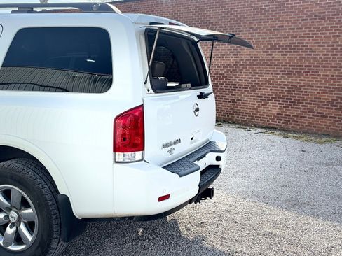 Used 2011 Nissan Armada SV image 45