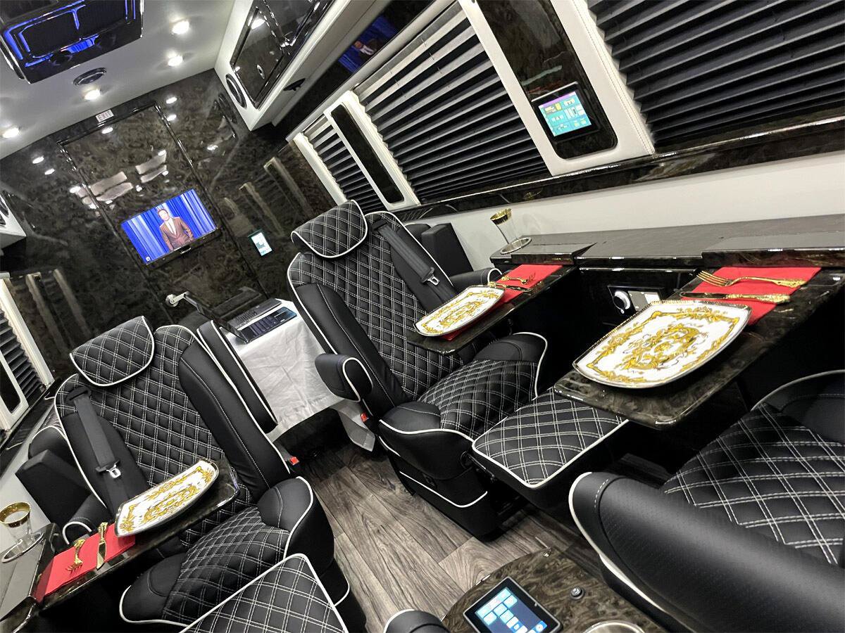 Used 2022 Mercedes-Benz Sprinter 3500 image 37