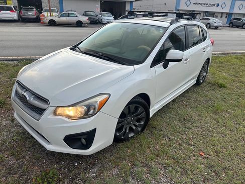 Used 2014 Subaru Impreza 2.0i Sport Limited w/ Popular Package #1 AWD/4WD image 3