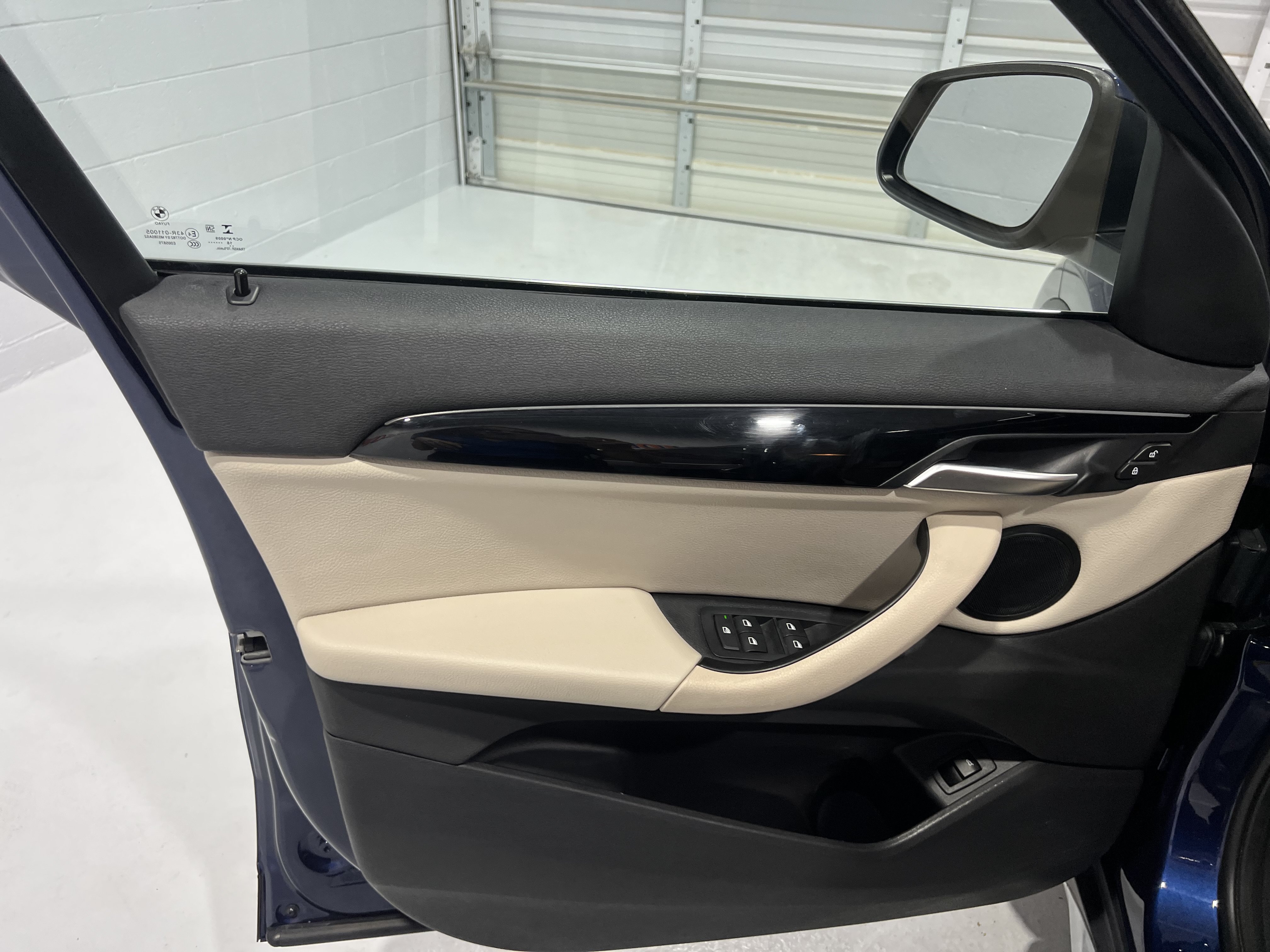 Used 2018 BMW X1 sDrive28i FWD image 9