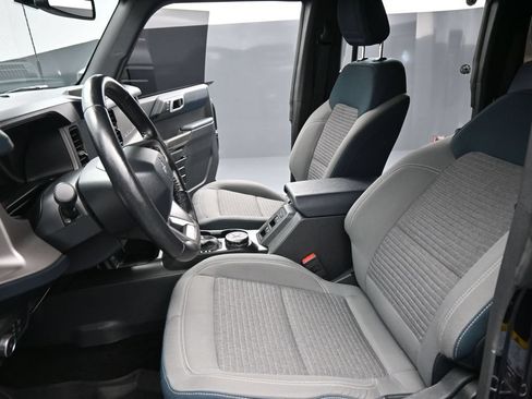 Used 2021 Ford Bronco Outer Banks AWD/4WD image 9