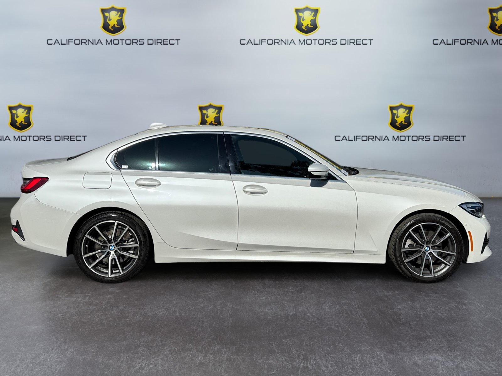 Used 2020 BMW 330i Sedan w/ Convenience Package RWD image 6