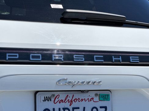 Used 2019 Porsche Cayenne AWD/4WD image 24