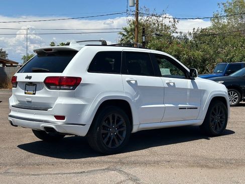 Used 2018 Jeep Grand Cherokee High Altitude RWD image 3