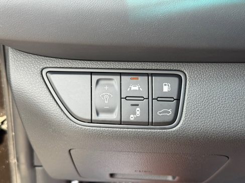 Used 2019 Genesis G70 2.0T Advanced w/ Elite Package image 33