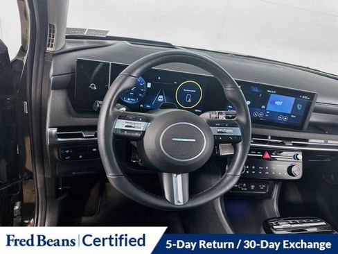 Certified 2025 Hyundai Tucson Limited AWD/4WD image 21