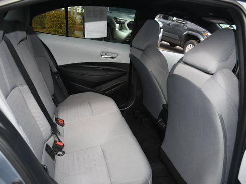 Used 2024 Toyota Corolla SE image 18
