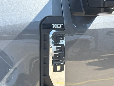 Used 2025 Ford F350 XLT w/ FX4 Off-Road Package AWD/4WD image 11
