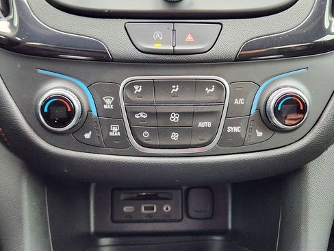 Used 2023 Chevrolet Equinox RS w/ RS Leather Package FWD image 19
