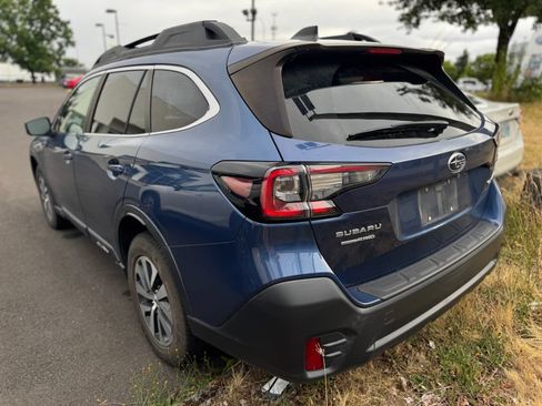 Used 2021 Subaru Outback Premium AWD/4WD image 2