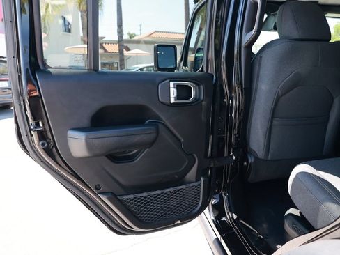 Used 2025 Jeep Wrangler Unlimited Sport S 4xe AWD/4WD image 36