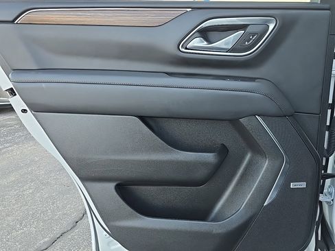 Used 2024 Chevrolet Tahoe High Country w/ Premium Package 2 image 27