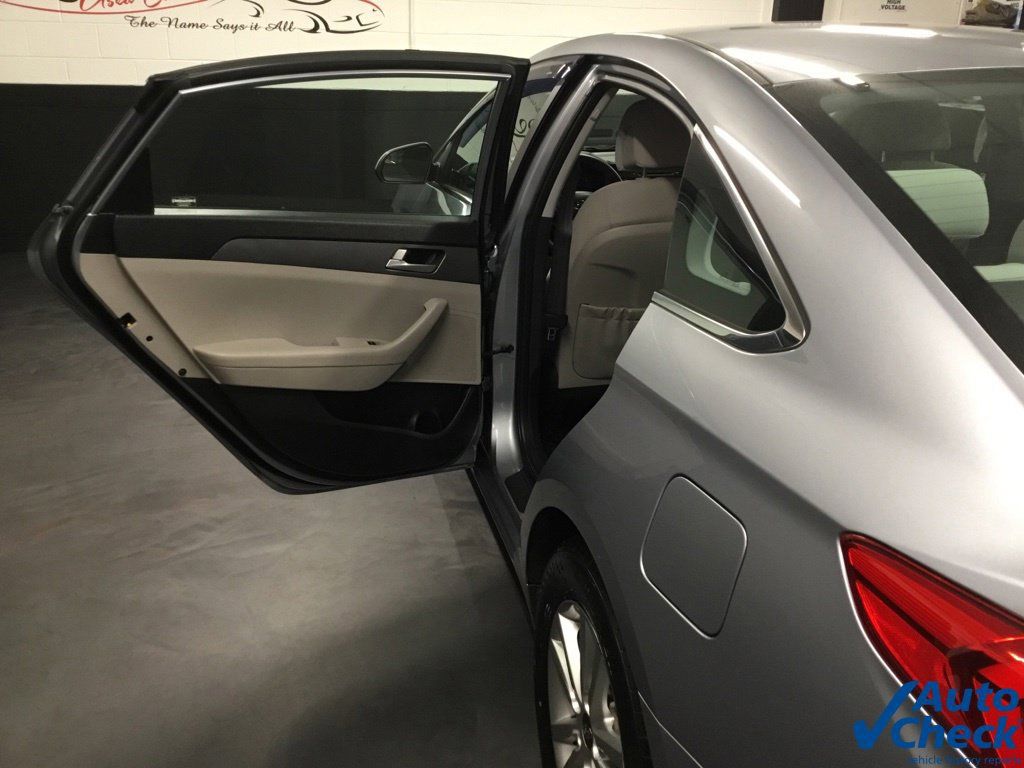 Used 2017 Hyundai Sonata SE FWD image 32