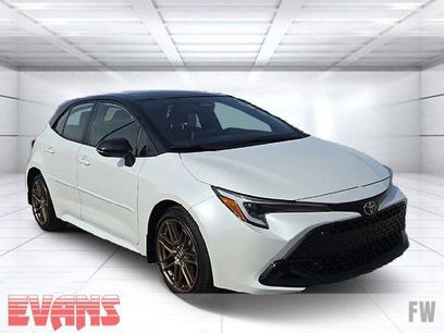 Used 2025 Toyota Corolla SE w/ SE Package
