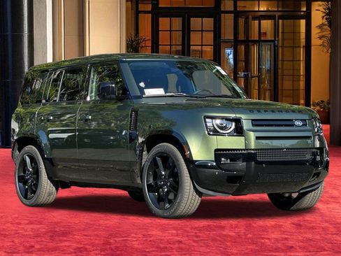 New 2026 Land Rover Defender 110 X-Dynamic SE AWD/4WD image 6