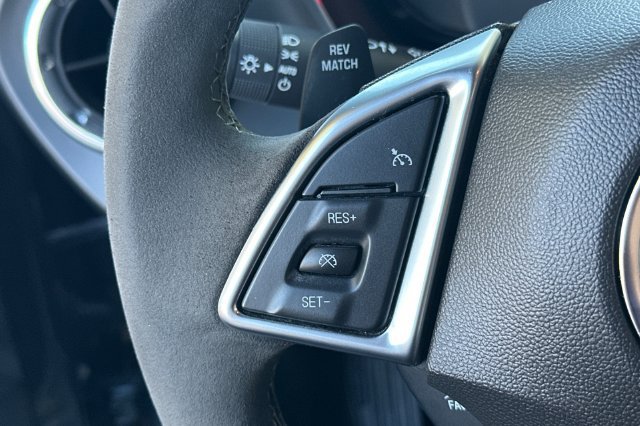 Used 2019 Chevrolet Camaro SS RWD image 25