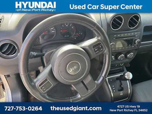 Used 2011 Jeep Compass Latitude image 11