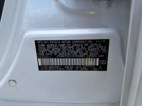 Used 2020 Lexus IS 300 w/ Accessory Package RWD image 38