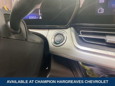 Used 2025 Chevrolet Trax LT w/ Driver Confidence Package FWD image 22