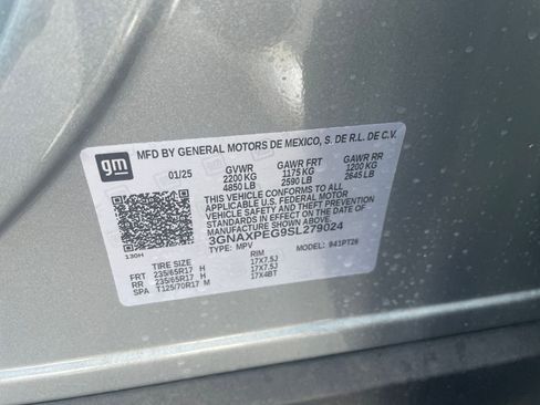 Used 2025 Chevrolet Equinox LT image 24