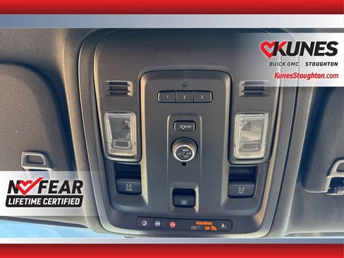 Used 2023 GMC Yukon SLT image 37