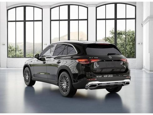 Used 2026 Mercedes-Benz GLC 300 4MATIC image 28